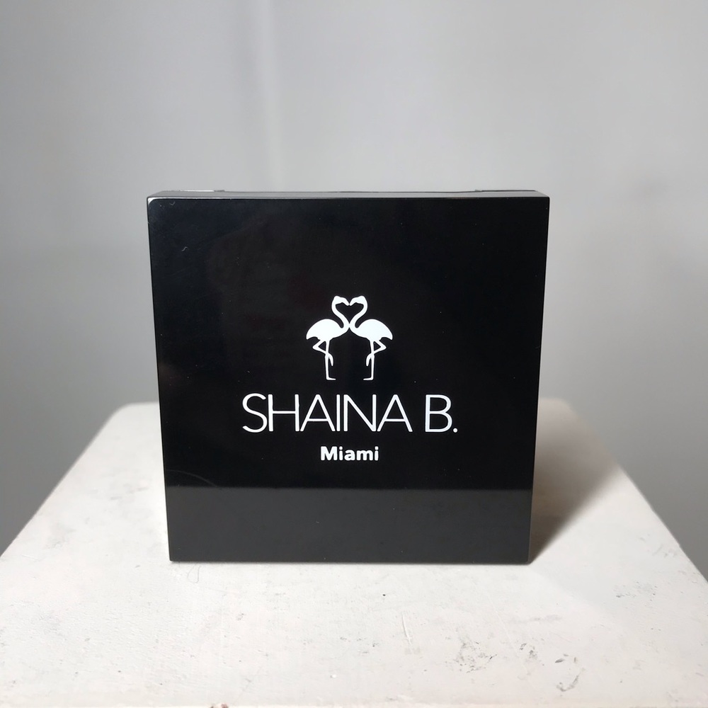 Shaina b. Blush